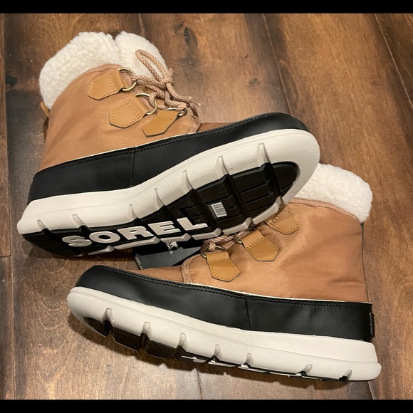 SOREL Explorer Carnival Waterproof Boot with Faux Fur Collar NEW - Picture 14 of 16